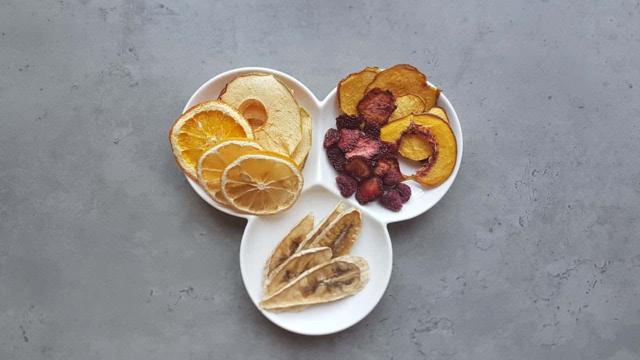 میوه خشک مخلوط ایرانی ترکیب متنوع میوه ها